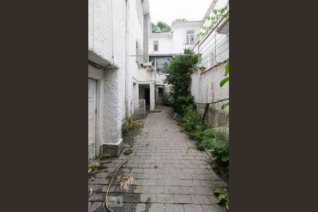 Casa para alugar com 450m², 3 quartos e 2 vagasQuintal inferior