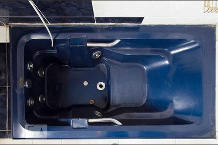 Casa para alugar com 450m², 3 quartos e 2 vagasBanheiro Suíte