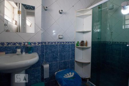 Banheiro de apartamento para alugar com 1 quarto, 46m² em República, São Paulo