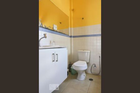 Banheiro de apartamento para alugar com 1 quarto, 59m² em Cerqueira César, São Paulo