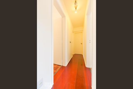 Apartamento para alugar com 110m², 4 quartos e 2 vagasCorredor