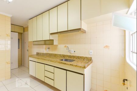 Apartamento para alugar com 110m², 4 quartos e 2 vagasCozinha