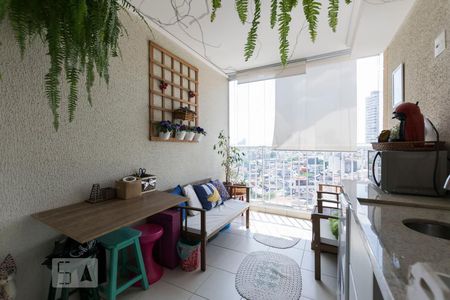 Varanda Gourmet de apartamento à venda com 2 quartos, 56m² em Vila Nair, São Paulo