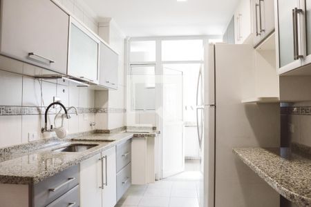 Apartamento à venda com 98m², 4 quartos e 2 vagasCozinha