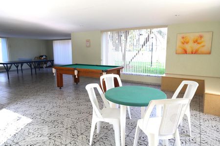 Apartamento à venda com 45m², 2 quartos e 1 vaga Apartamento à venda com 45m², 2 quartos e 1 vagaSalão de jogos