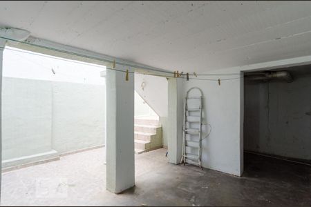 Casa à venda com 112m², 2 quartos e 1 vagaÁrea de Serviço