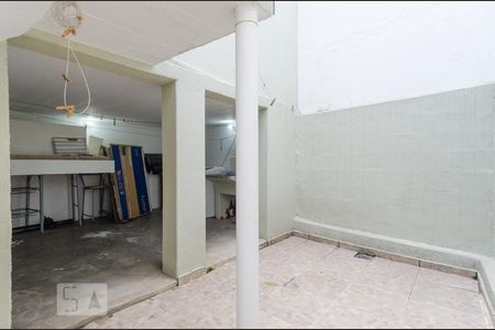 Casa à venda com 112m², 2 quartos e 1 vagaQuintal