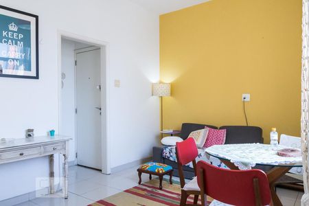 Apartamento à venda com 58m², 1 quarto e sem vagaSala