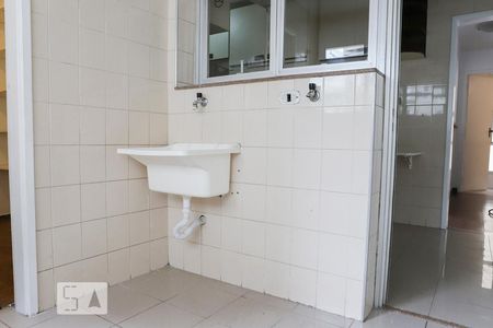 Apartamento para alugar com 130m², 4 quartos e 2 vagasÁrea de serviço