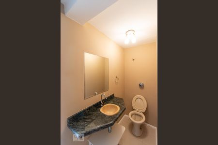 Lavabo de apartamento para alugar com 4 quartos, 130m² em Consolação, São Paulo