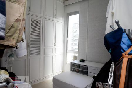 Quarto 3 (suíte) de apartamento à venda com 3 quartos, 100m² em Leblon, Rio de Janeiro