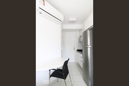 Cozinha de kitnet/studio para alugar com 1 quarto, 22m² em Santana, São Paulo