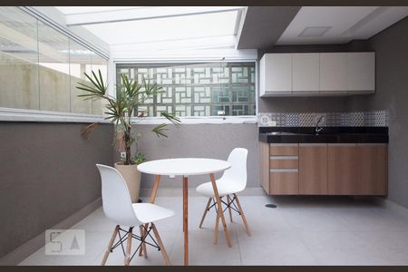 Apartamento para alugar com 37m², 1 quarto e 1 vaga Apartamento para alugar com 37m², 1 quarto e 1 vagaSala / Jardin