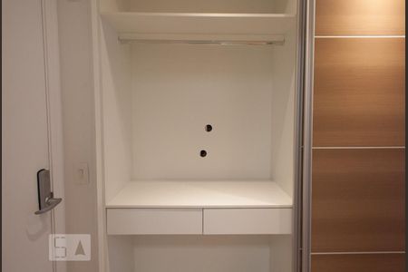 Apartamento para alugar com 37m², 1 quarto e 1 vaga Apartamento para alugar com 37m², 1 quarto e 1 vagaQuarto