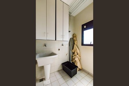 Apartamento à venda com 70m², 1 quarto e 1 vagaÁrea de Serviço