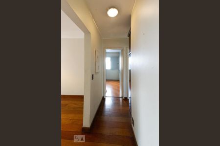 Apartamento para alugar com 70m², 2 quartos e 1 vagaCorredor