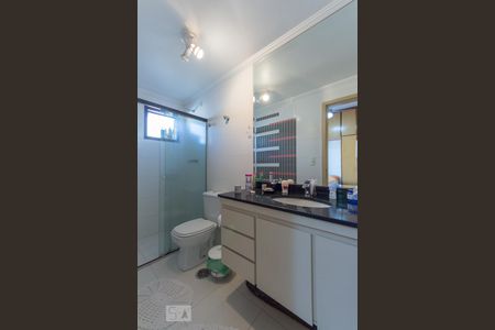 Banheiro suíte 1 de apartamento para alugar com 4 quartos, 220m² em Paraíso, São Paulo