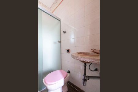 Banheiro suite 1 de casa à venda com 3 quartos, 260m² em Vila Regente Feijó, São Paulo