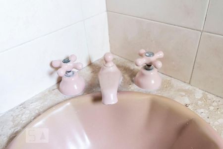 Detalhe banheiro suite 1 de casa à venda com 3 quartos, 260m² em Vila Regente Feijó, São Paulo