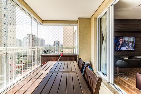 Varanda de apartamento para alugar com 3 quartos, 101m² em Água Branca, São Paulo