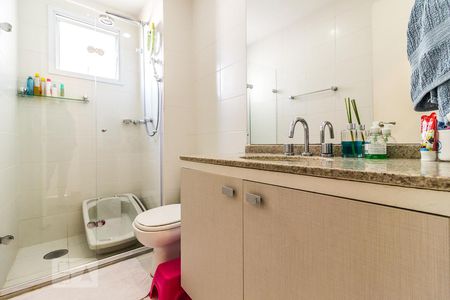Banheiro de apartamento para alugar com 3 quartos, 101m² em Água Branca, São Paulo