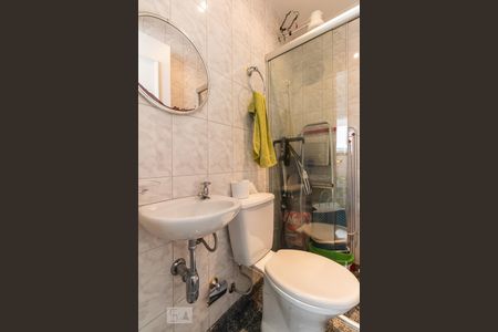 Apartamento para alugar com 200m², 3 quartos e 3 vagasBanheiro - Área de Serviço