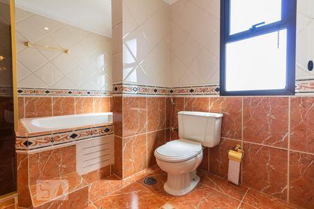 Apartamento para alugar com 200m², 3 quartos e 3 vagasBanheiro - Suíte