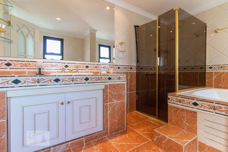 Apartamento para alugar com 200m², 3 quartos e 3 vagasBanheiro - Suíte