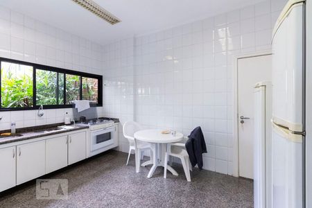 Apartamento para alugar com 137m², 3 quartos e 4 vagas Apartamento para alugar com 137m², 3 quartos e 4 vagasSalão de festas