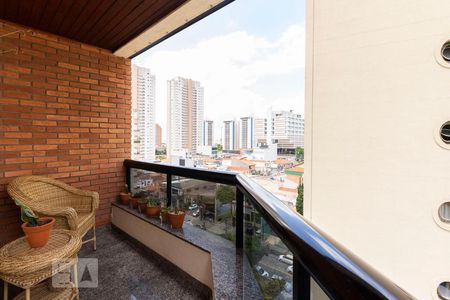 Apartamento para alugar com 137m², 3 quartos e 4 vagas Apartamento para alugar com 137m², 3 quartos e 4 vagasSacada suite 1