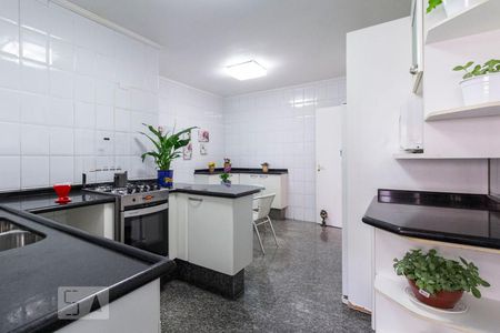 Apartamento para alugar com 137m², 3 quartos e 4 vagas Apartamento para alugar com 137m², 3 quartos e 4 vagasCozinha