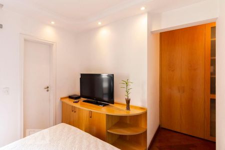 Suite 1 de apartamento para alugar com 3 quartos, 137m² em Vila Gomes Cardim, São Paulo