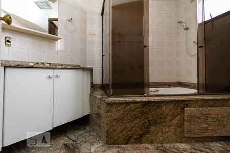 Apartamento à venda com 210m², 3 quartos e 2 vagasbanheiro suite