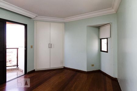 Apartamento à venda com 210m², 3 quartos e 2 vagassuite