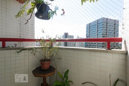 Varanda de apartamento para alugar com 3 quartos, 80m² em Vila Guarani (zona Sul), São Paulo