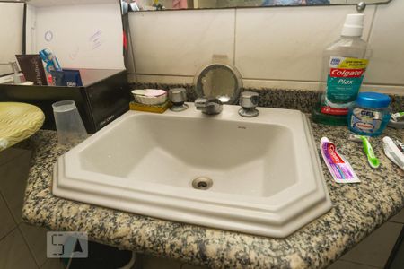 Detalhe do banheiro de apartamento para alugar com 3 quartos, 80m² em Vila Guarani (zona Sul), São Paulo