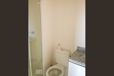 Banheiro da suíte de apartamento à venda com 2 quartos, 59m² em Vila Mazzei, São Paulo