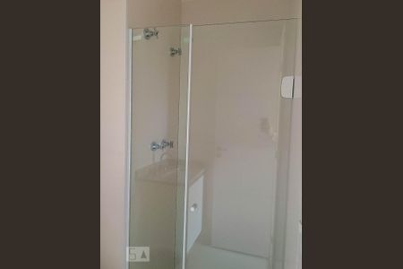Banheiro de apartamento à venda com 2 quartos, 59m² em Vila Mazzei, São Paulo