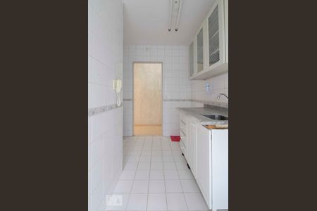 Apartamento à venda com 70m², 3 quartos e 2 vagasCozinha