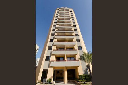 Apartamento à venda com 70m², 3 quartos e 2 vagasFachada