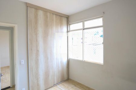 Quarto de apartamento para alugar com 2 quartos, 68m² em Santa Efigênia, Belo Horizonte