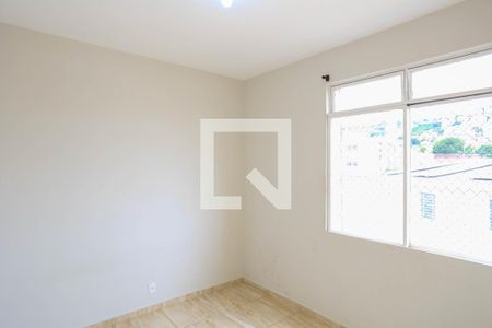 Quarto de apartamento para alugar com 2 quartos, 68m² em Santa Efigênia, Belo Horizonte
