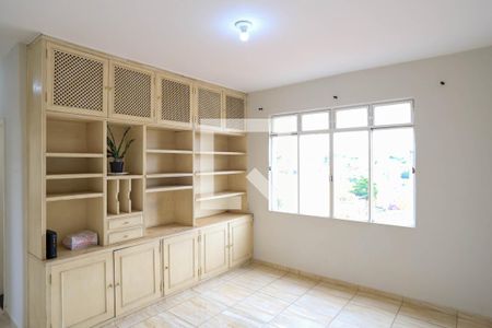 Sala de apartamento para alugar com 2 quartos, 68m² em Santa Efigênia, Belo Horizonte