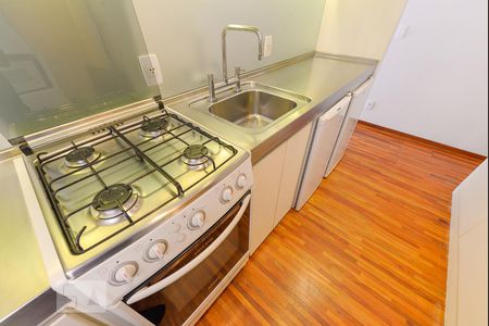 Cozinha de apartamento à venda com 2 quartos, 70m² em Pinheiros, São Paulo