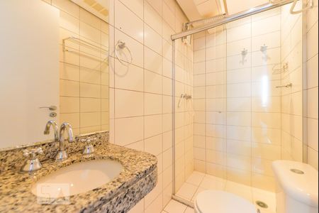 Apartamento à venda com 70m², 2 quartos e 1 vaga Apartamento à venda com 70m², 2 quartos e 1 vagaBanheiro Suíte 1