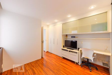 Apartamento à venda com 70m², 2 quartos e 1 vaga Apartamento à venda com 70m², 2 quartos e 1 vagaSuíte 2