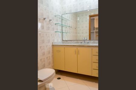 Apartamento à venda com 140m², 4 quartos e 3 vagas Apartamento à venda com 140m², 4 quartos e 3 vagasBanheiro do Quarto 1