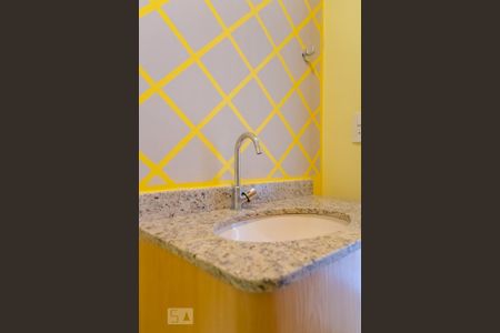 Apartamento à venda com 140m², 4 quartos e 3 vagas Apartamento à venda com 140m², 4 quartos e 3 vagasLavabo