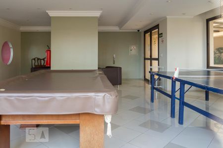 Apartamento à venda com 140m², 4 quartos e 3 vagas Apartamento à venda com 140m², 4 quartos e 3 vagasÁrea comum - Salão de jogos