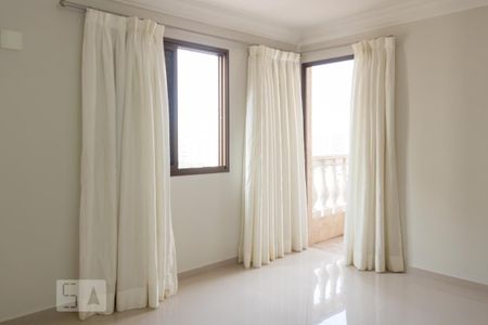 Apartamento à venda com 140m², 4 quartos e 3 vagas Apartamento à venda com 140m², 4 quartos e 3 vagasQuarto 1